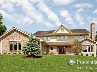 504 W 64th St, Willowbrook, IL