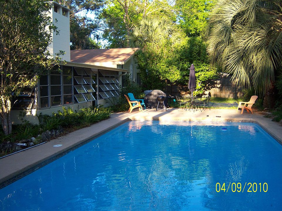 1st image of 3237 NW 27th Ave