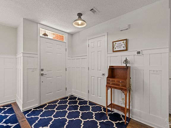 2nd image of 4075 Erika Ct