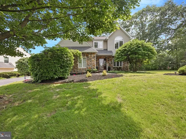 164 W Thompson Ave, Springfield, PA 19064