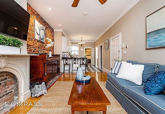 2nd image of 147 Bedford Ave #1