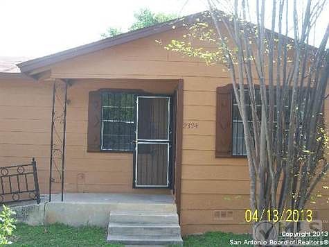 2nd image of 2334 Barney Ave