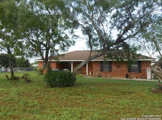 119 Country Gdns, La Vernia, TX 78121