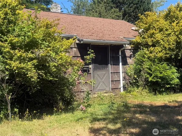 9209 13th Avenue SW, Seattle, WA 98106