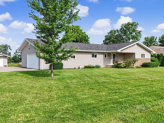 4th image of 101 Lakeview Dr