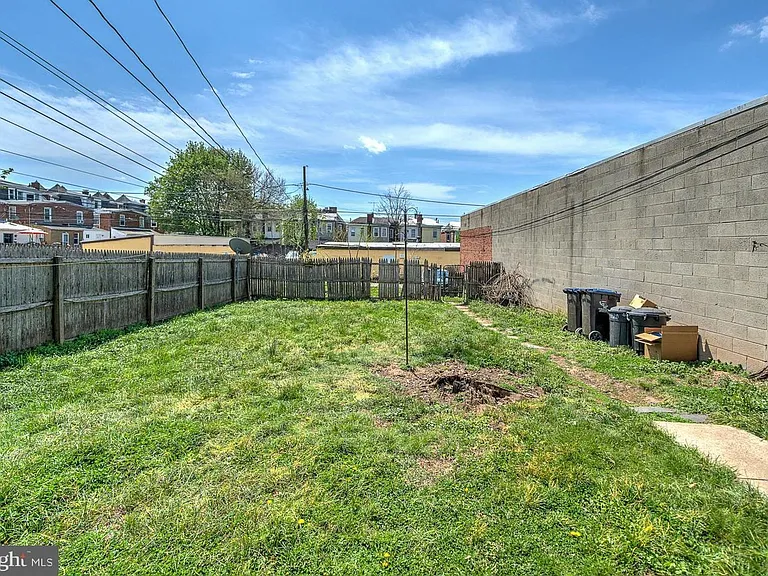 1020 W Main St — Photo 2