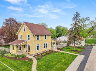 155 Maple St, Sugar Grove, IL 60554