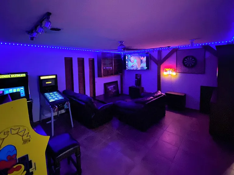 847 Middle Run Ct — Photo 25