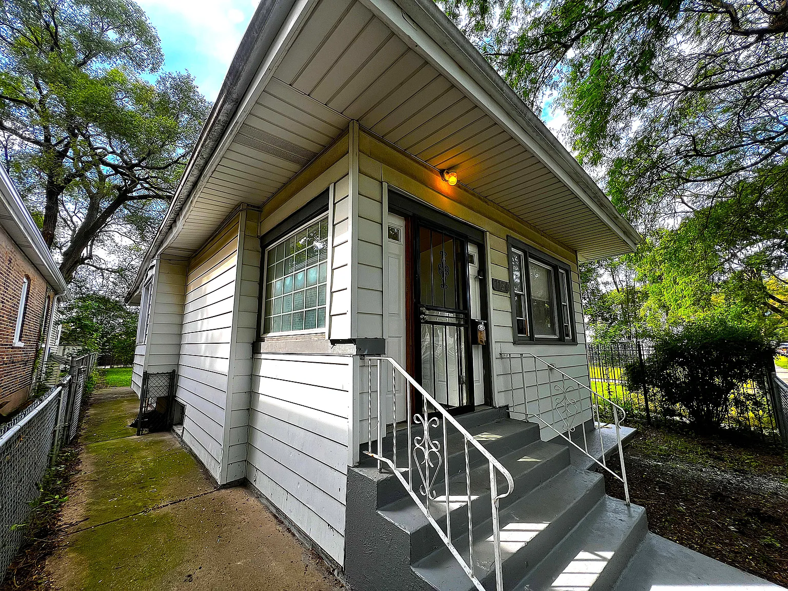2 bed, $1,700 — Photo 2