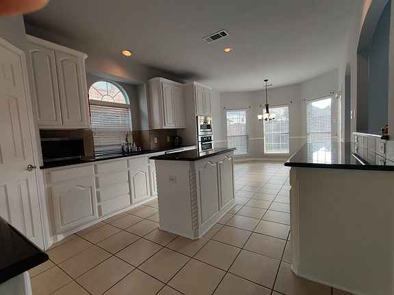 2nd image of 13917 Badger Creek Dr