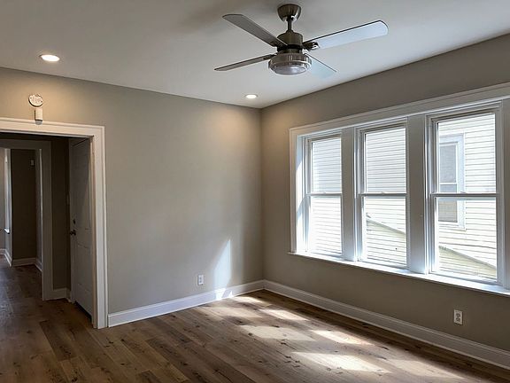 4th image of 11320 S Edbrooke Ave #2
