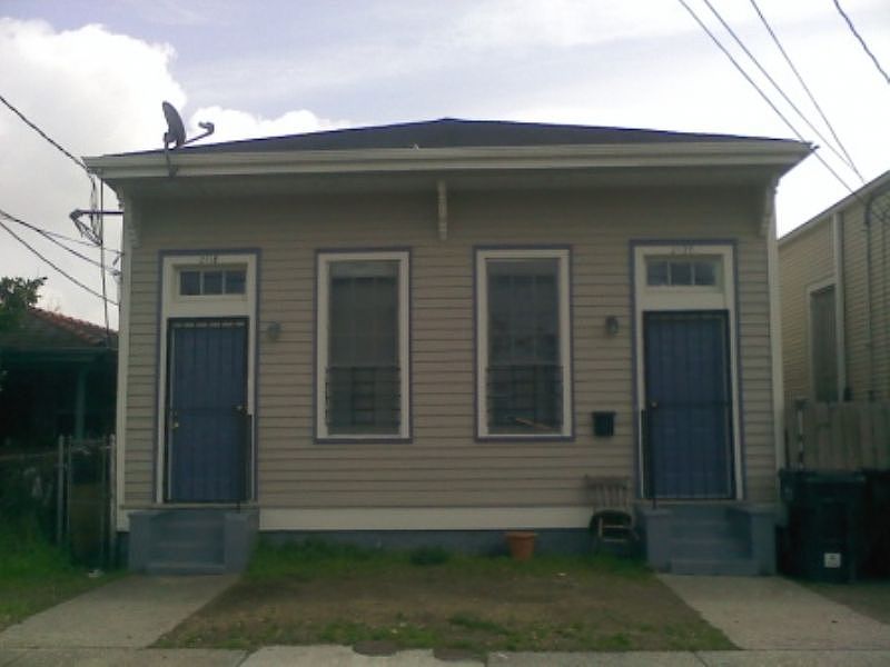 1st image of 2120 S Saratoga St