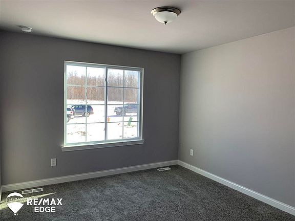 3rd image of 8181 Peninsula Cir
