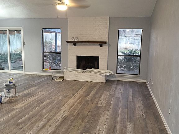 4th image of 2304 Harrington Ct