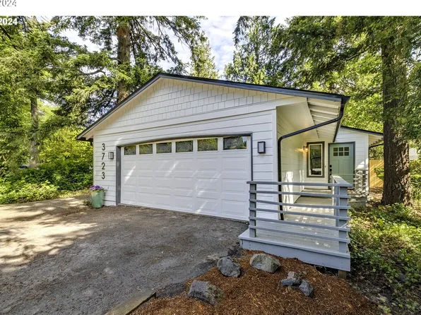 3723 SW Huber St, Portland, OR 97219