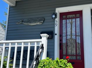 59 Oaklawn St, New Bedford, MA 02744