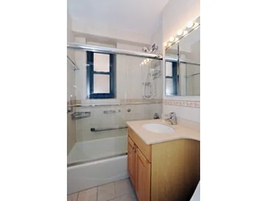 Sold by Citi Habitats | media 27