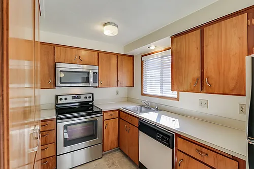 Silver Lace Apartments Photo 1
