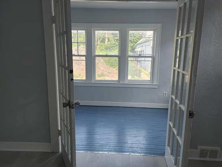 15 N Central Ave #1 — Photo 3