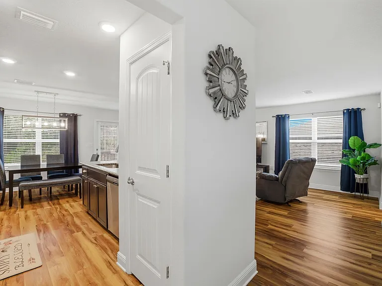 6609 Boatswain Rd — Photo 4