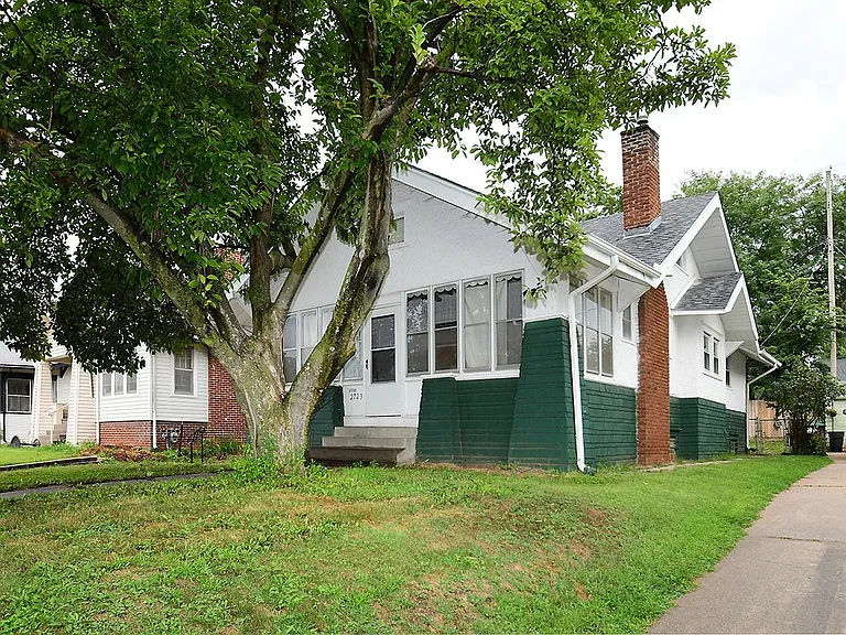 2723 Newport Ave — Photo 30