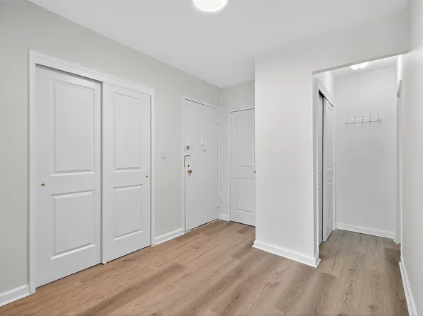 7520 Ridge Boulevard image 17 of 21