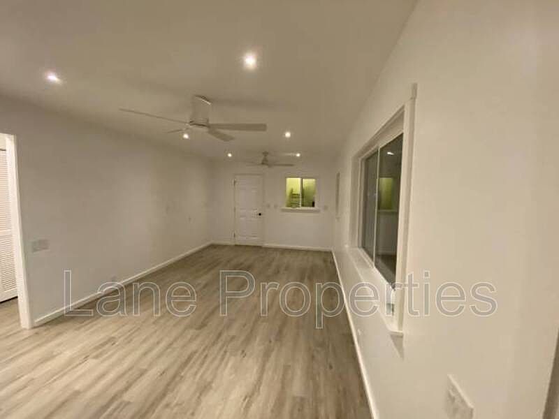 2nd image of 2678 Menlo Ave APT 4