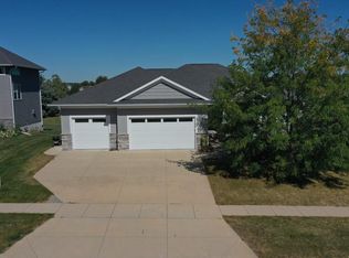 625 Fisher Trl, North Liberty, IA 52317