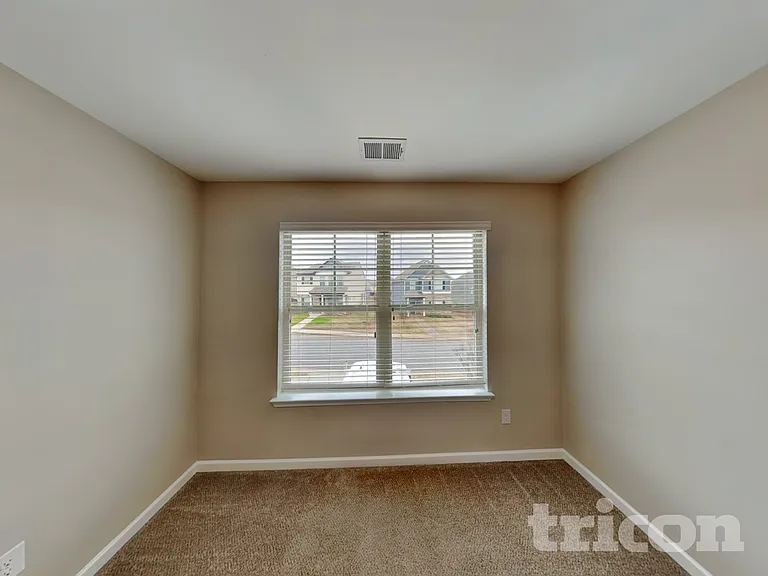 203 Magnaview Dr — Photo 8