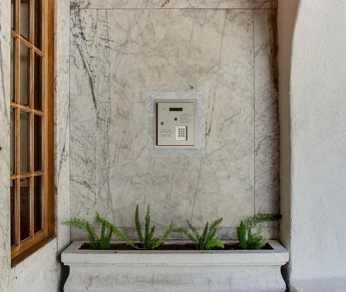 1644 Taylor St — Photo 3