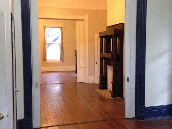 5th image of 212 E Waldburg St APT B