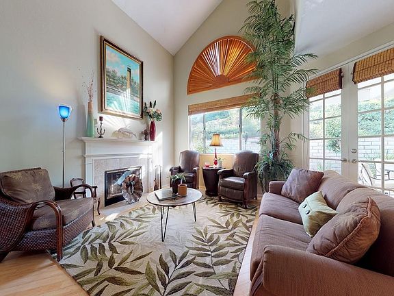 3rd image of 22740 Boxwood Ln