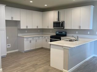 3714 W Rialto Ave, Visalia, CA 93277