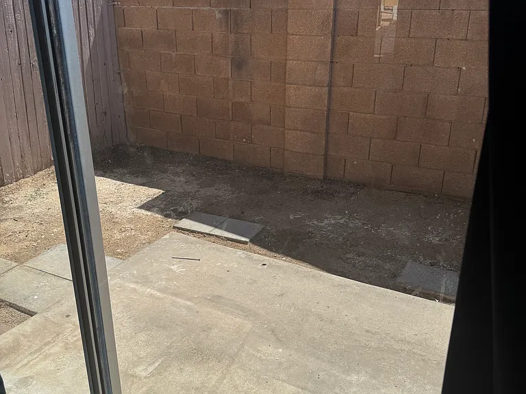 6333 W Maryland Ave #3 — Photo 8