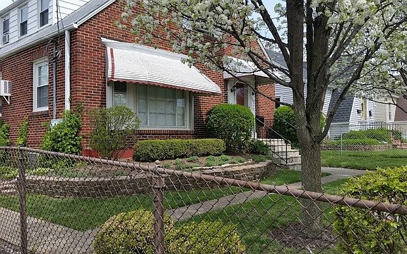 4th image of 342 Highwood Ave