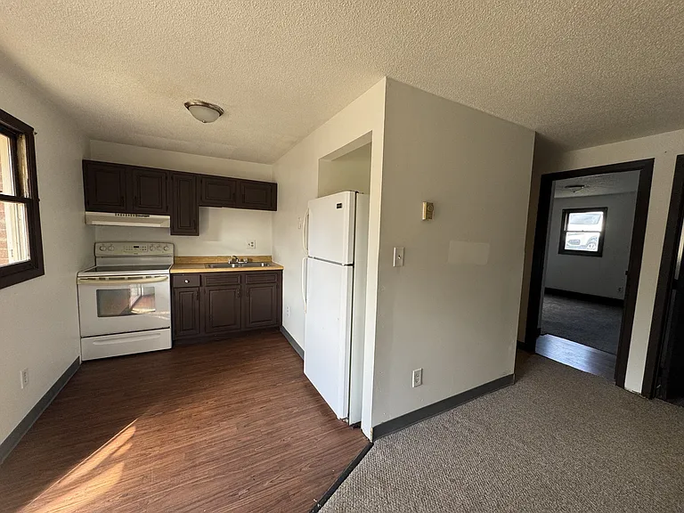 3114 E Pike S — Photo 2