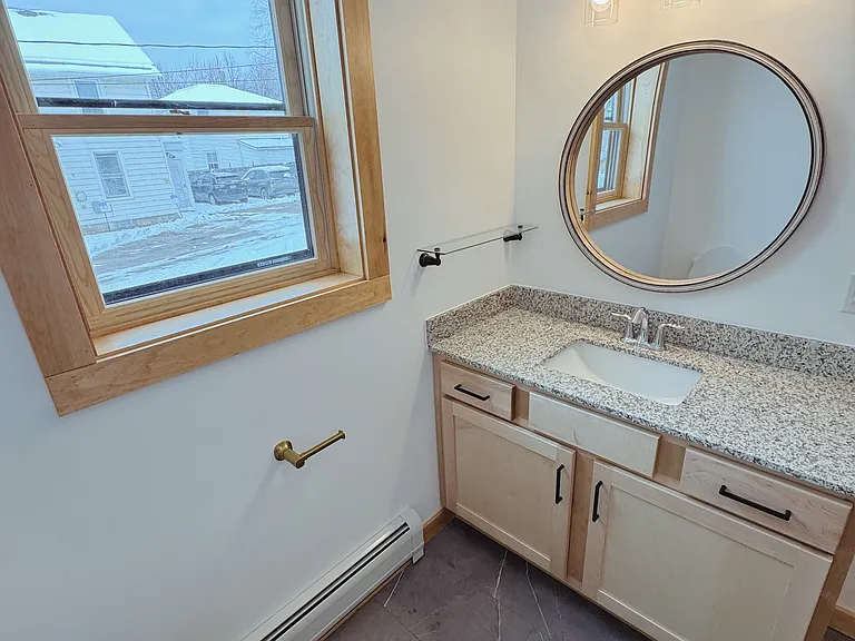 24 Grant St #2 — Photo 8