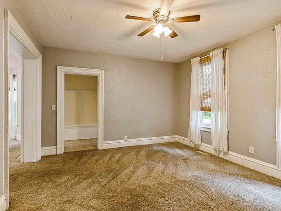 5th image of 2027 Pershing Ave