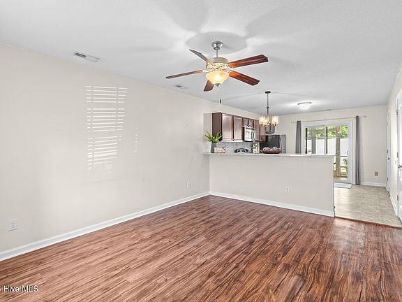 5th image of 135 Glen Cannon Drive