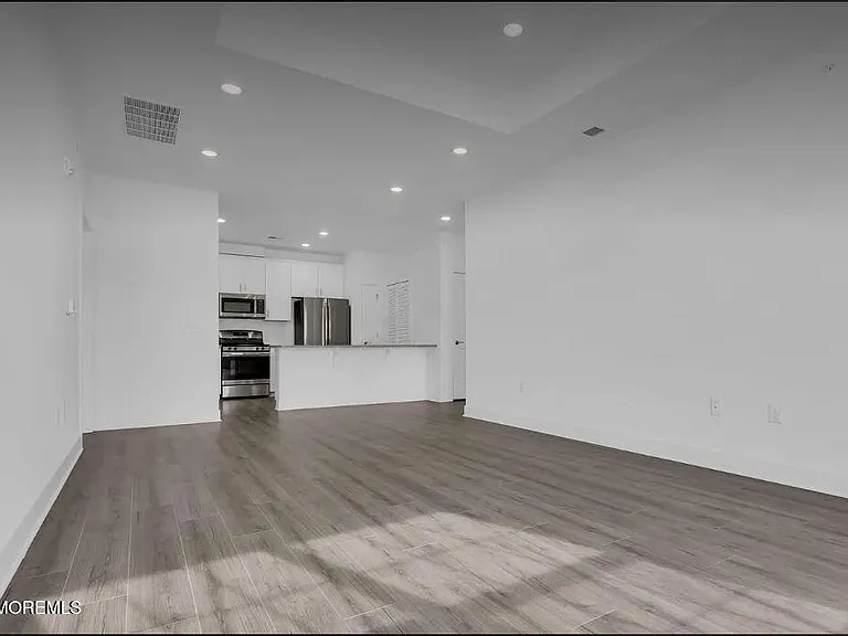 1021 Vanderbergh Blvd #1021 — Photo 8