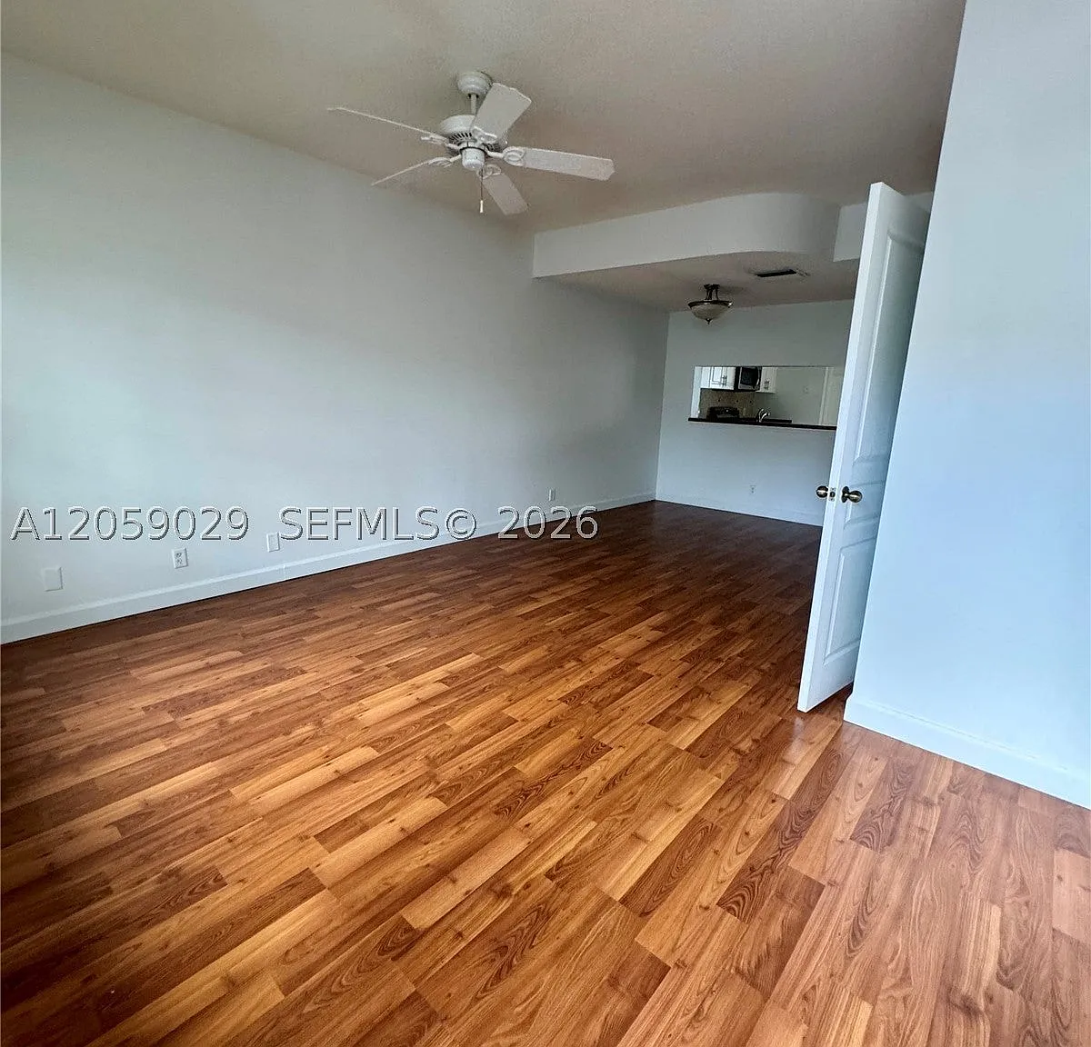 2 bed, 2.5 bath, 1110 sqft, $2,690 — Photo 2