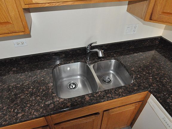 5th image of 4744 N Sayre Ave #3