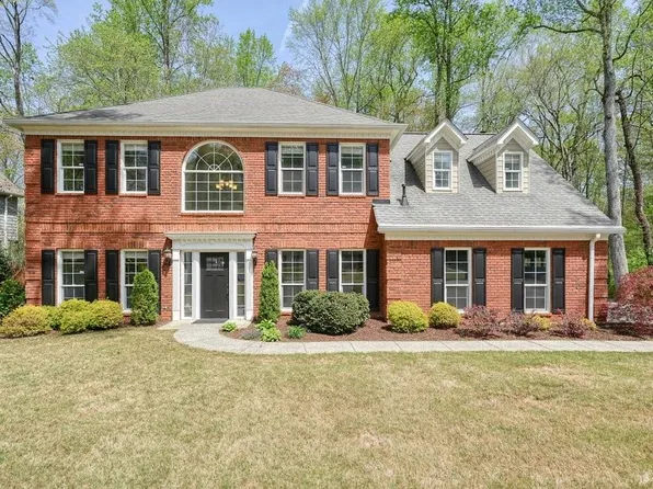 1010 Allenbrook Ln, Roswell, GA 30075
