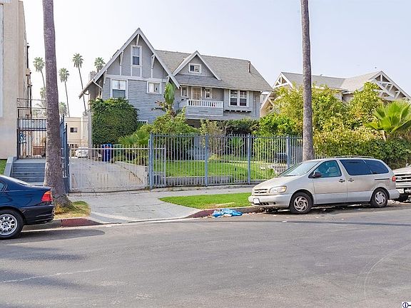2nd image of 967 Arapahoe St
