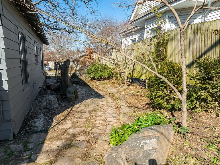 1704 S Q St — Photo 19