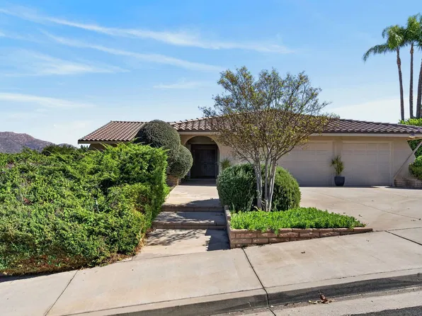 1460 Timberlane Dr, Riverside, CA 92506