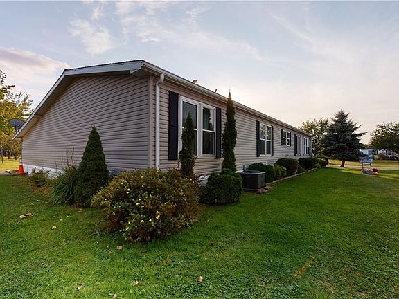 4th image of 8919 Deana Ln