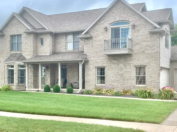 30 Elizabeth Pl, Jacksonville, IL 62650