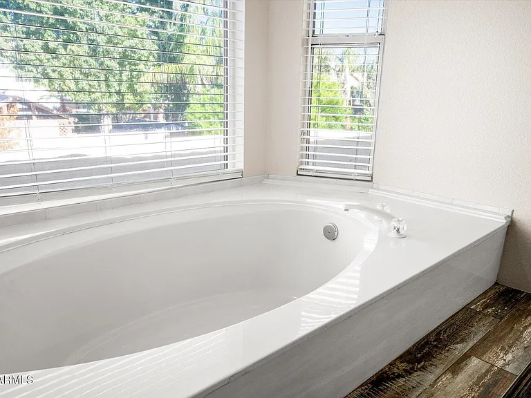4410 W Fallen Leaf Ln — Photo 28