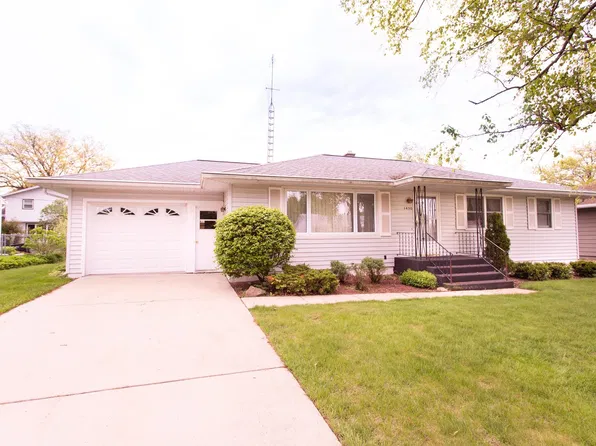 1450 29th Ave, Monroe, WI 53566